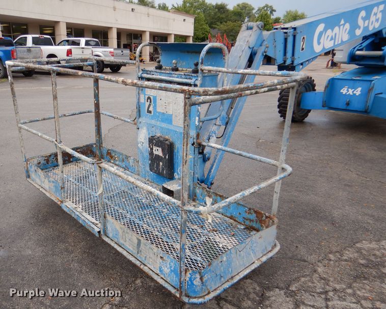 image for item DM1279 2008 Genie S65  boom lift