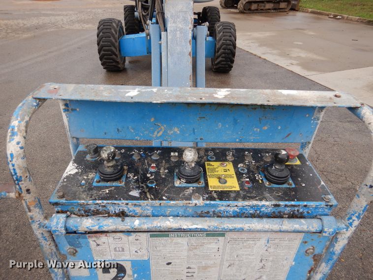 image for item DM1279 2008 Genie S65  boom lift