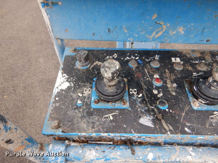 image for item DM1279 2008 Genie S65  boom lift