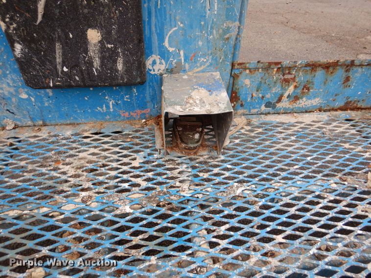 image for item DM1279 2008 Genie S65  boom lift