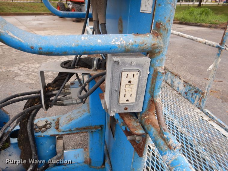 image for item DM1279 2008 Genie S65  boom lift