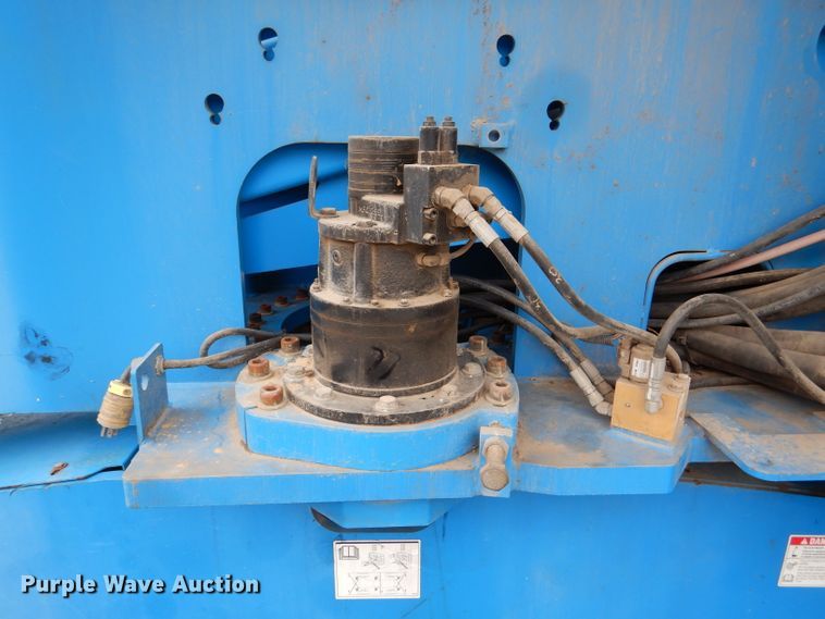 image for item DM1279 2008 Genie S65  boom lift