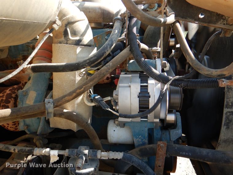 image for item DM3863 1998 International 4900  dump truck