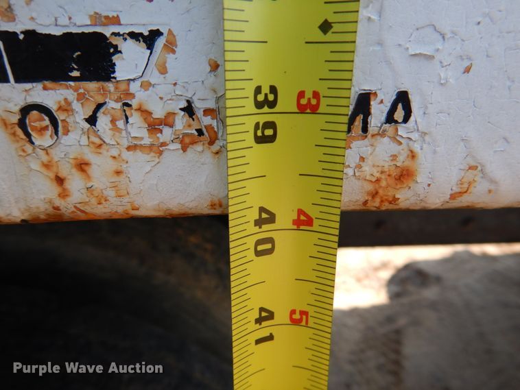 image for item DM3863 1998 International 4900  dump truck