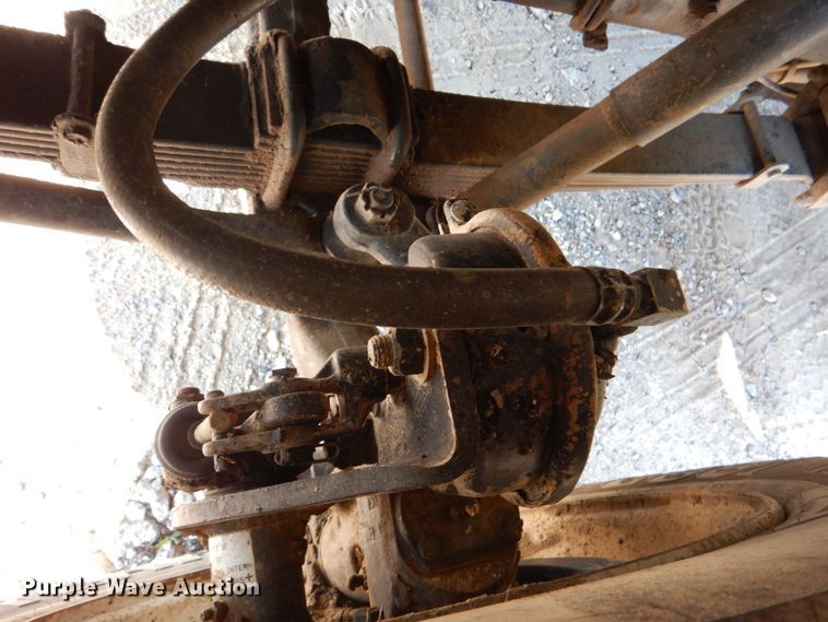 image for item DM3863 1998 International 4900  dump truck