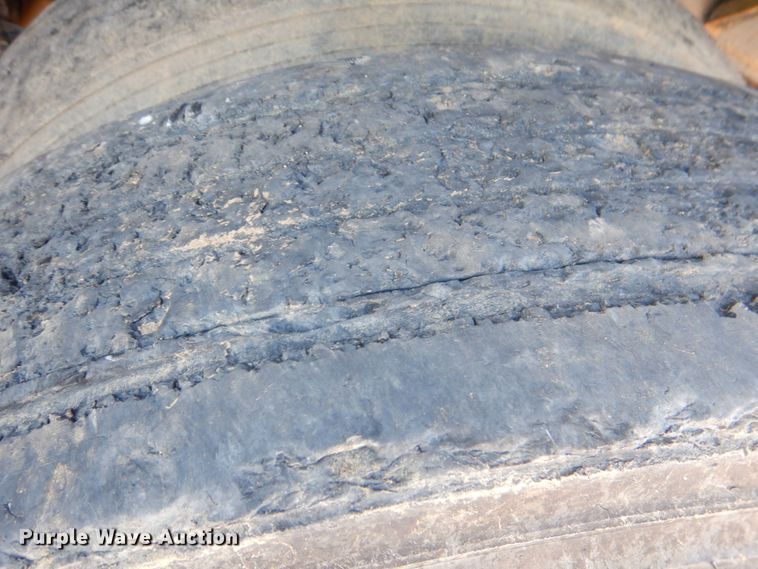 image for item DM3863 1998 International 4900  dump truck