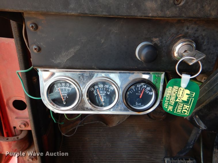 image for item DM3864 2000 International 4900  dump truck