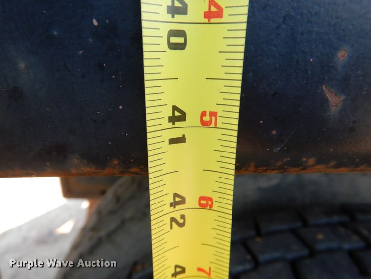 image for item DM3864 2000 International 4900  dump truck