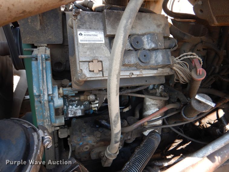 image for item DM3865 1999 International 2554  dump truck