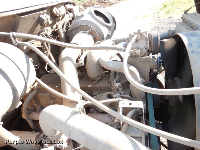 image for item DM3865 1999 International 2554  dump truck