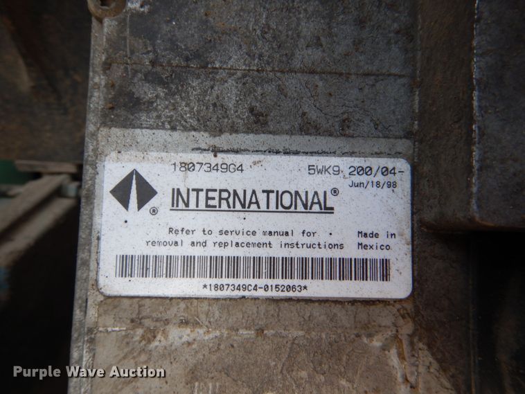 image for item DM3865 1999 International 2554  dump truck