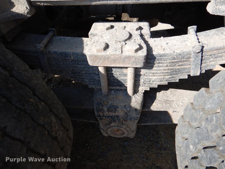 image for item DM3865 1999 International 2554  dump truck