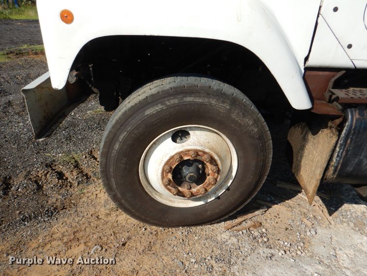 image for item DM3865 1999 International 2554  dump truck