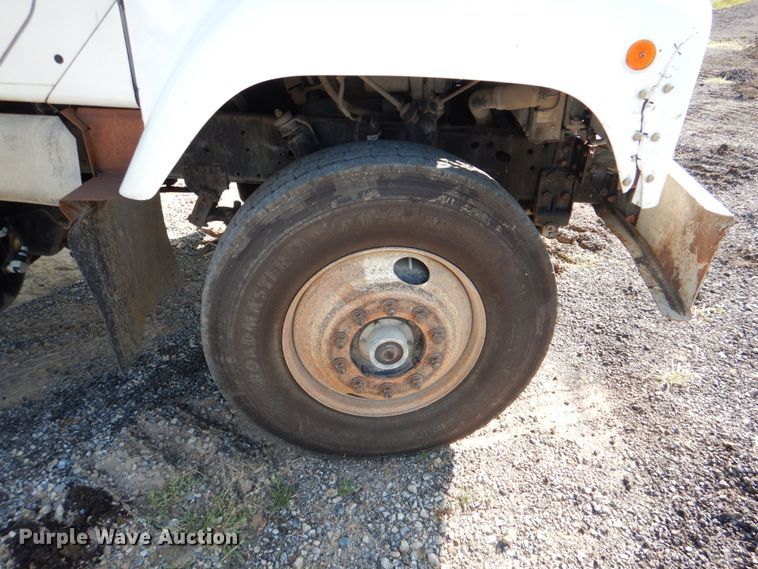 image for item DM3865 1999 International 2554  dump truck