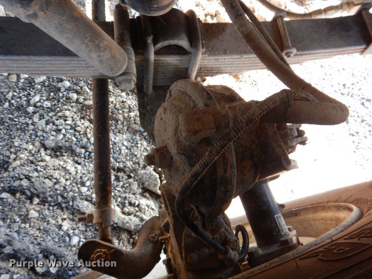 image for item DM3865 1999 International 2554  dump truck