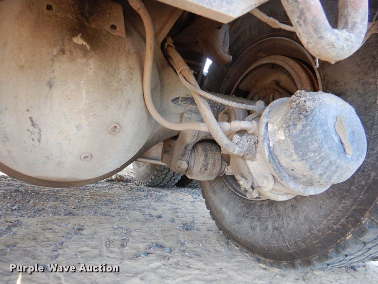 image for item DM3865 1999 International 2554  dump truck