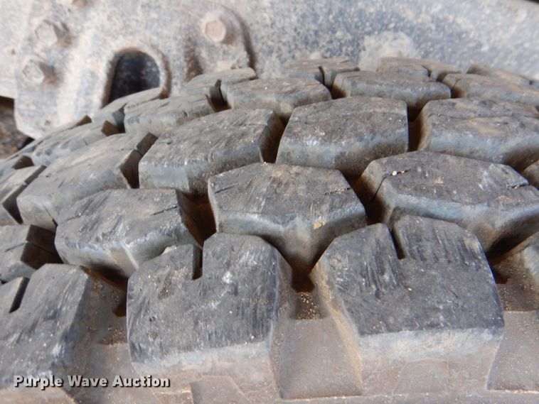 image for item DM3865 1999 International 2554  dump truck