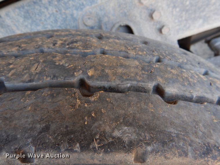 image for item DM3865 1999 International 2554  dump truck