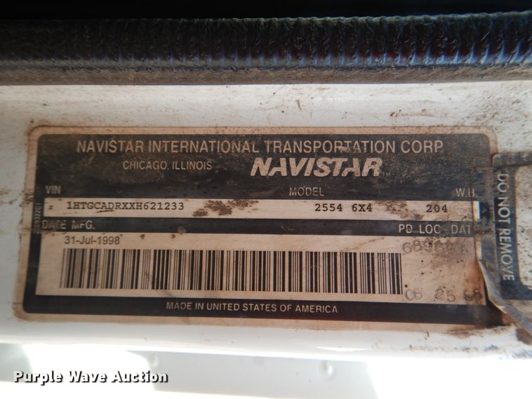 image for item DM3865 1999 International 2554  dump truck