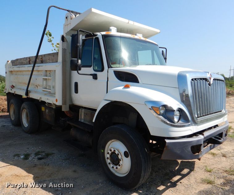 image for item DM3867 2011 International 7400  dump truck