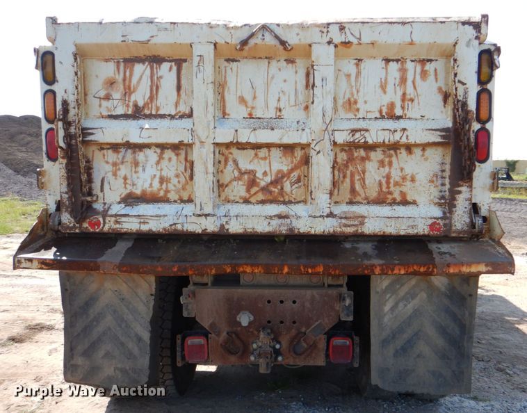 image for item DM3867 2011 International 7400  dump truck