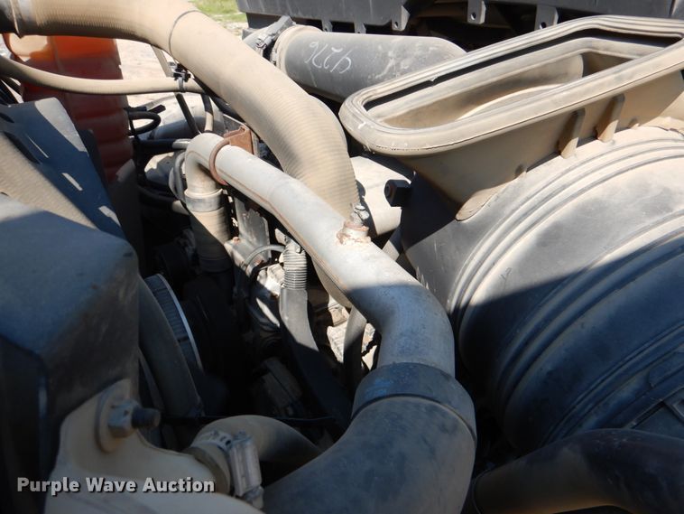 image for item DM3867 2011 International 7400  dump truck