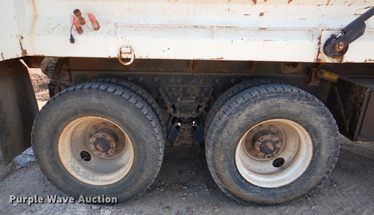 image for item DM3867 2011 International 7400  dump truck