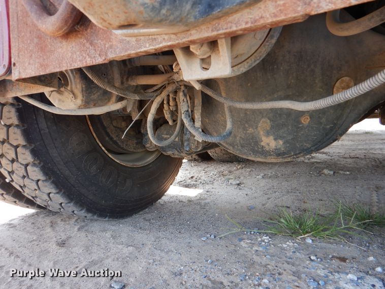 image for item DM3867 2011 International 7400  dump truck