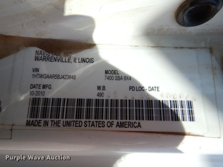 image for item DM3867 2011 International 7400  dump truck