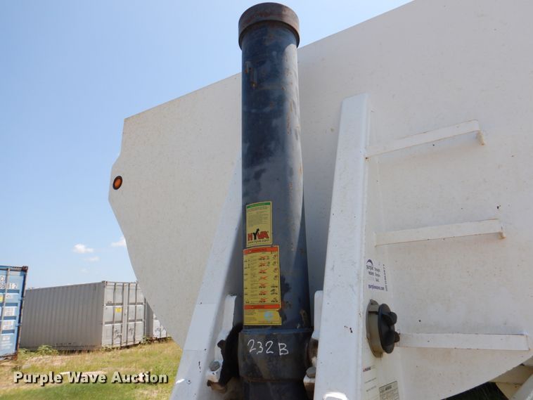 image for item DM3871 2015 Manac 4H232A000  end dump trailer