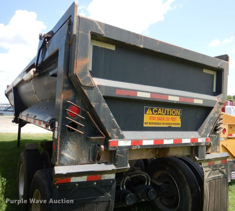 image for item DM3880 2016 Manac 4H232A000  end dump trailer