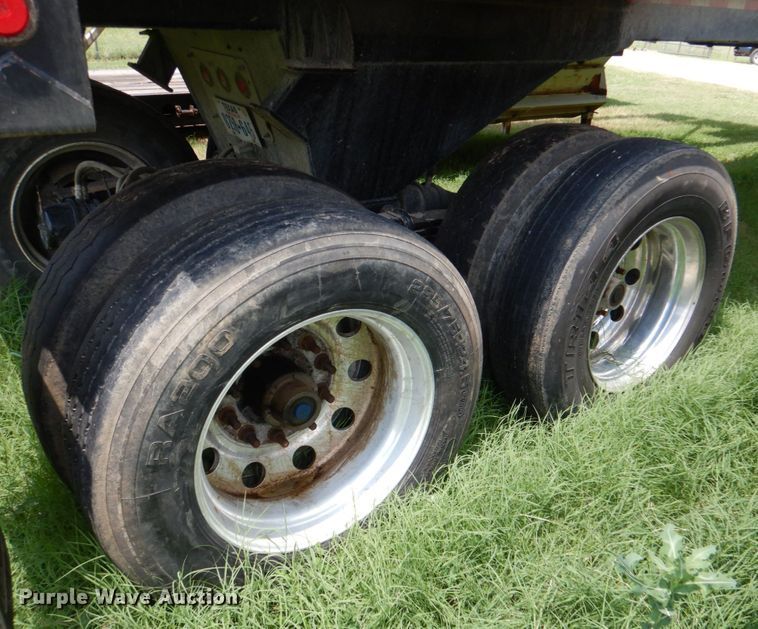 image for item DM3880 2016 Manac 4H232A000  end dump trailer