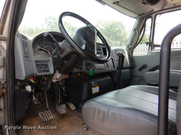 image for item DM3883 2007 International 7400  dump truck