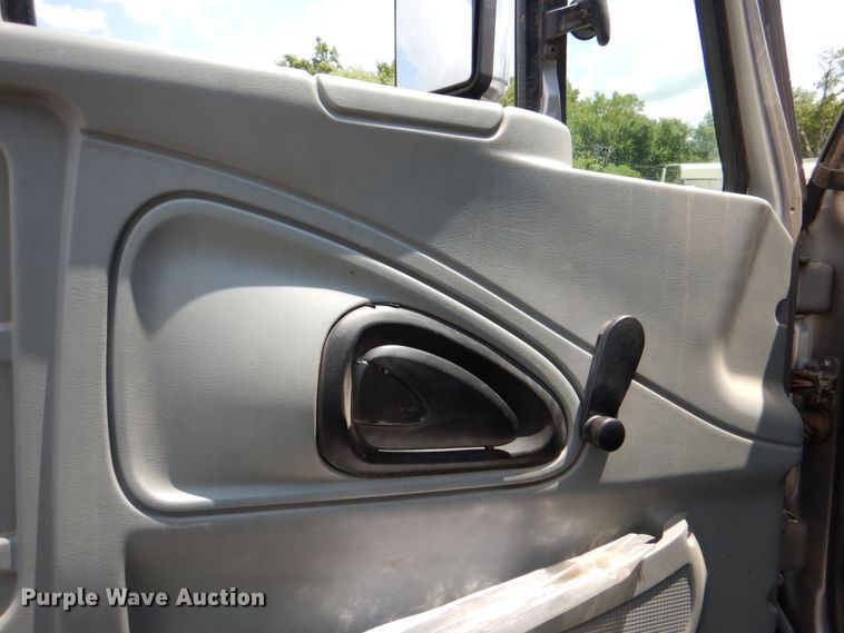 image for item DM3883 2007 International 7400  dump truck