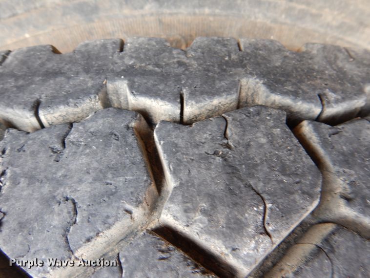 image for item DM3883 2007 International 7400  dump truck