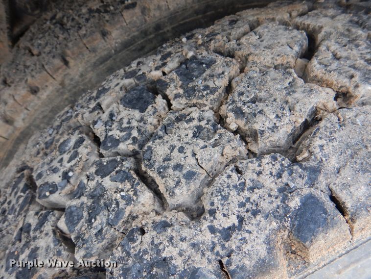 image for item DM3883 2007 International 7400  dump truck