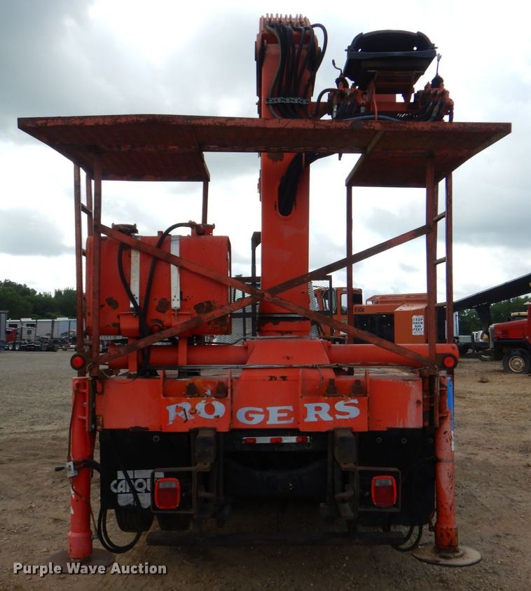 image for item DM3900 1995 Ford LTS9000  crane truck