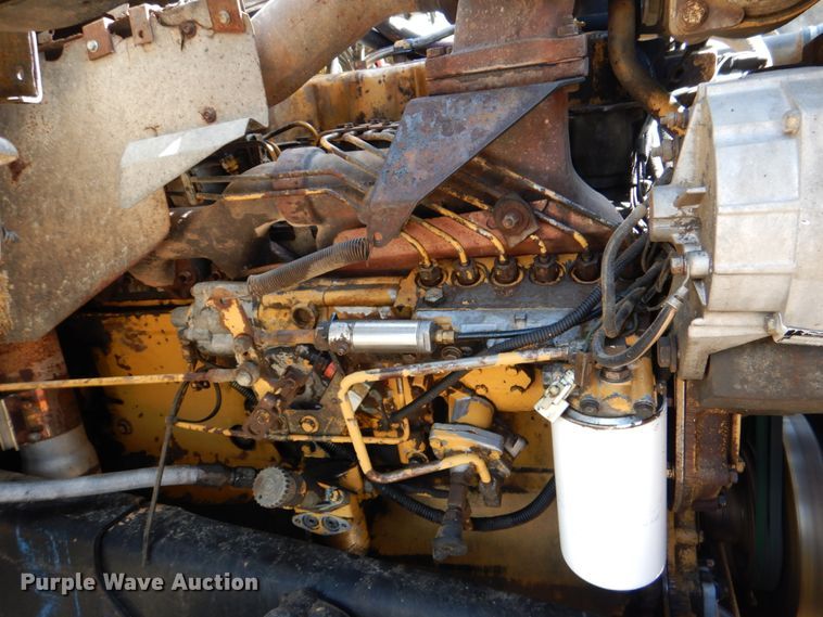 image for item DM3900 1995 Ford LTS9000  crane truck