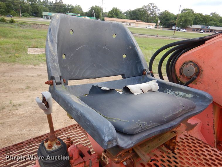 image for item DM3900 1995 Ford LTS9000  crane truck