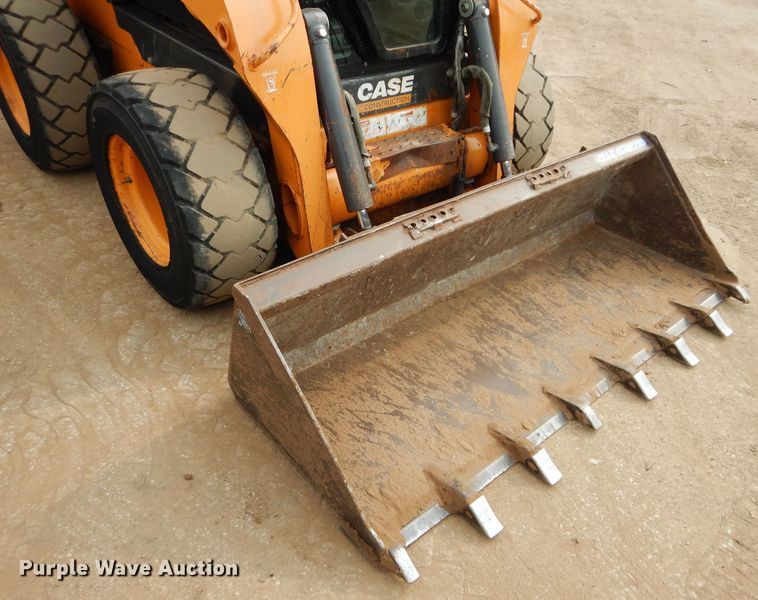 image for item DM4344 2013 Case SR220  skid steer loader