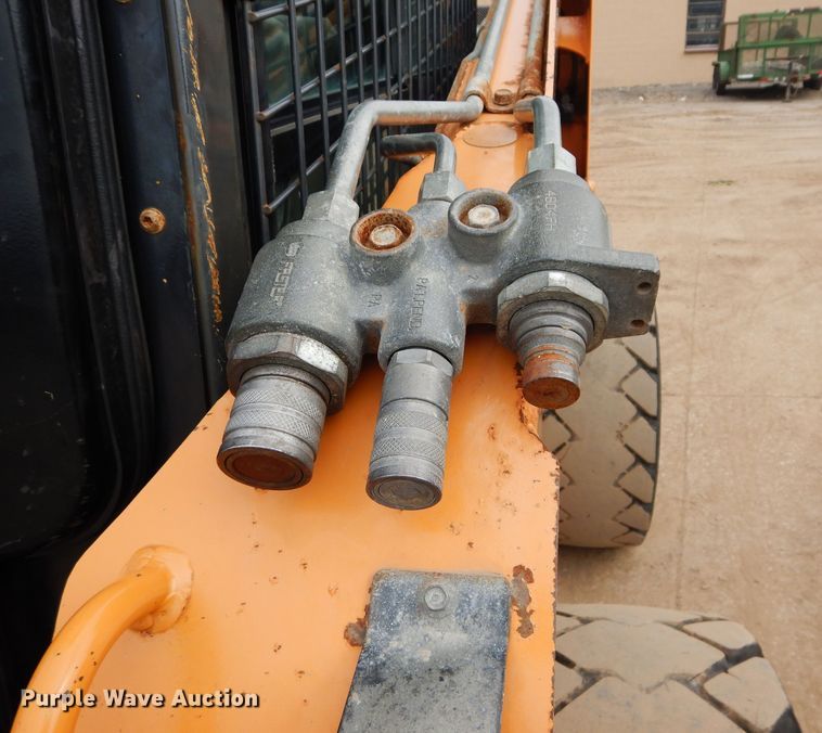 image for item DM4344 2013 Case SR220  skid steer loader