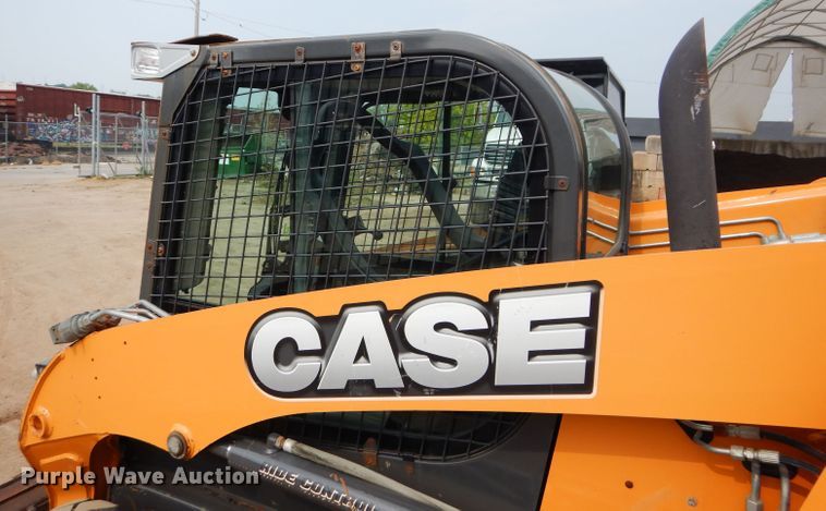 image for item DM4344 2013 Case SR220  skid steer loader