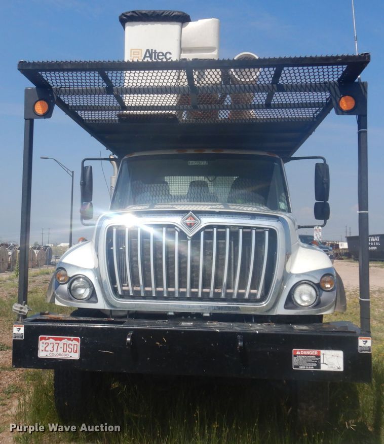 image for item DM5263 2014 International 7300  forestry bucket truck