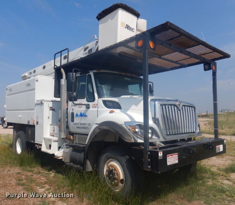 image for item DM5263 2014 International 7300  forestry bucket truck