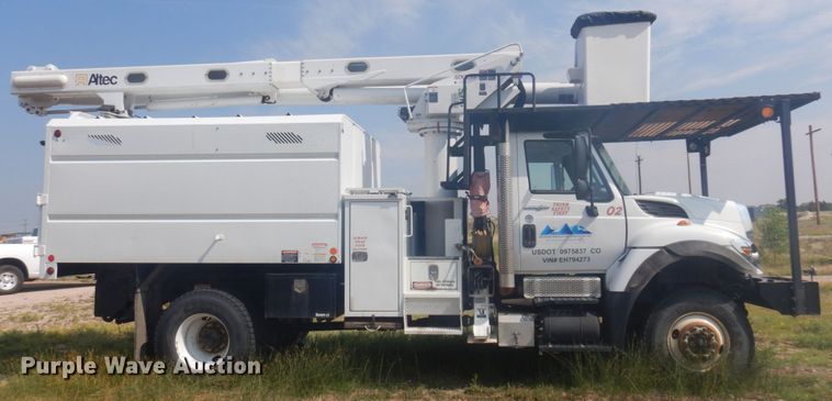 image for item DM5263 2014 International 7300  forestry bucket truck