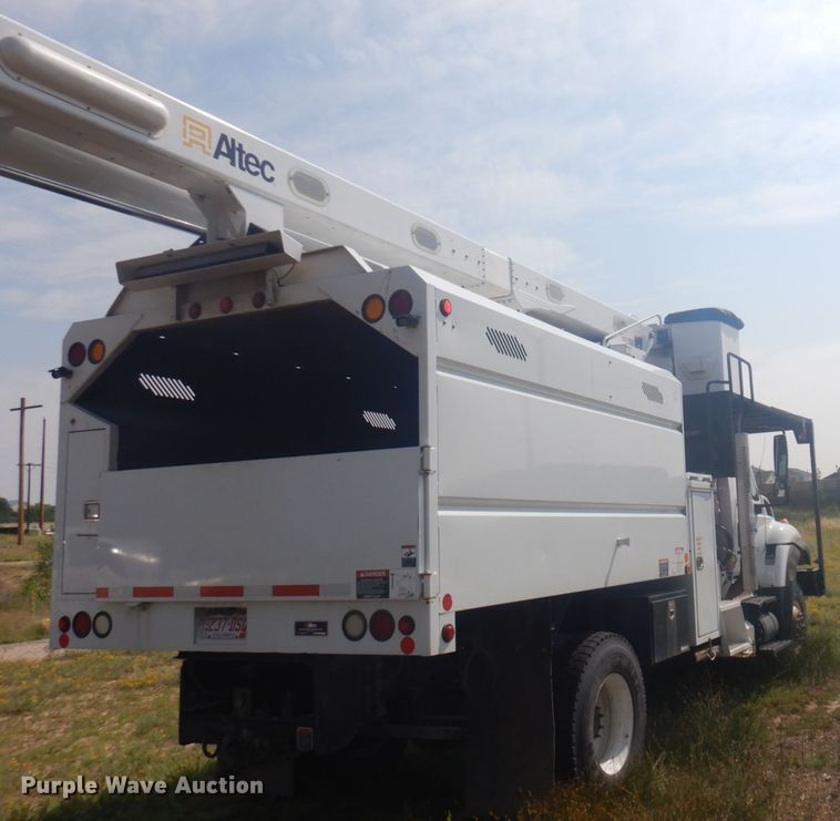 image for item DM5263 2014 International 7300  forestry bucket truck