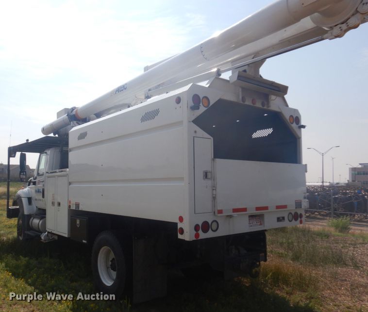 image for item DM5263 2014 International 7300  forestry bucket truck