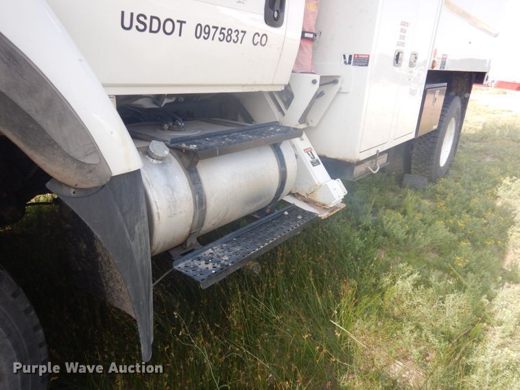 image for item DM5263 2014 International 7300  forestry bucket truck