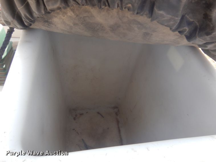 image for item DM5263 2014 International 7300  forestry bucket truck