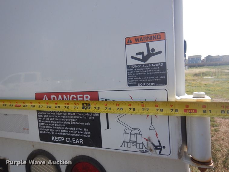 image for item DM5263 2014 International 7300  forestry bucket truck